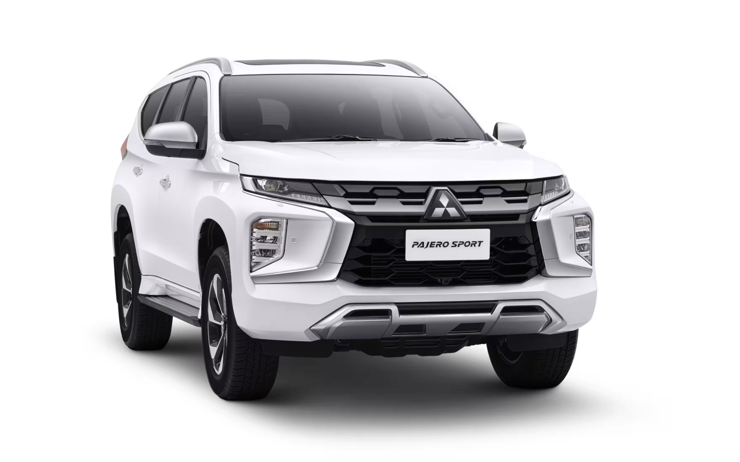 Performa Berkendara Gagah Pajero Sport di Segala Medan